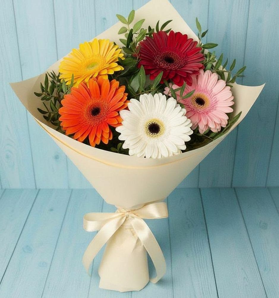 Букет праздник в Кемерово Букет цветов из: Герберы в Кемерово
